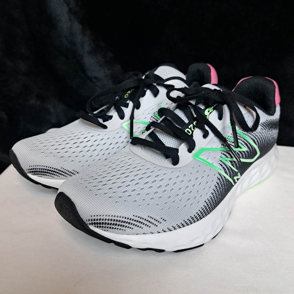 New Balance 520v8 Running Shoes Womens Size 9.5 Gray Black Mint Pink W520RT8 - Picture 3 of 11